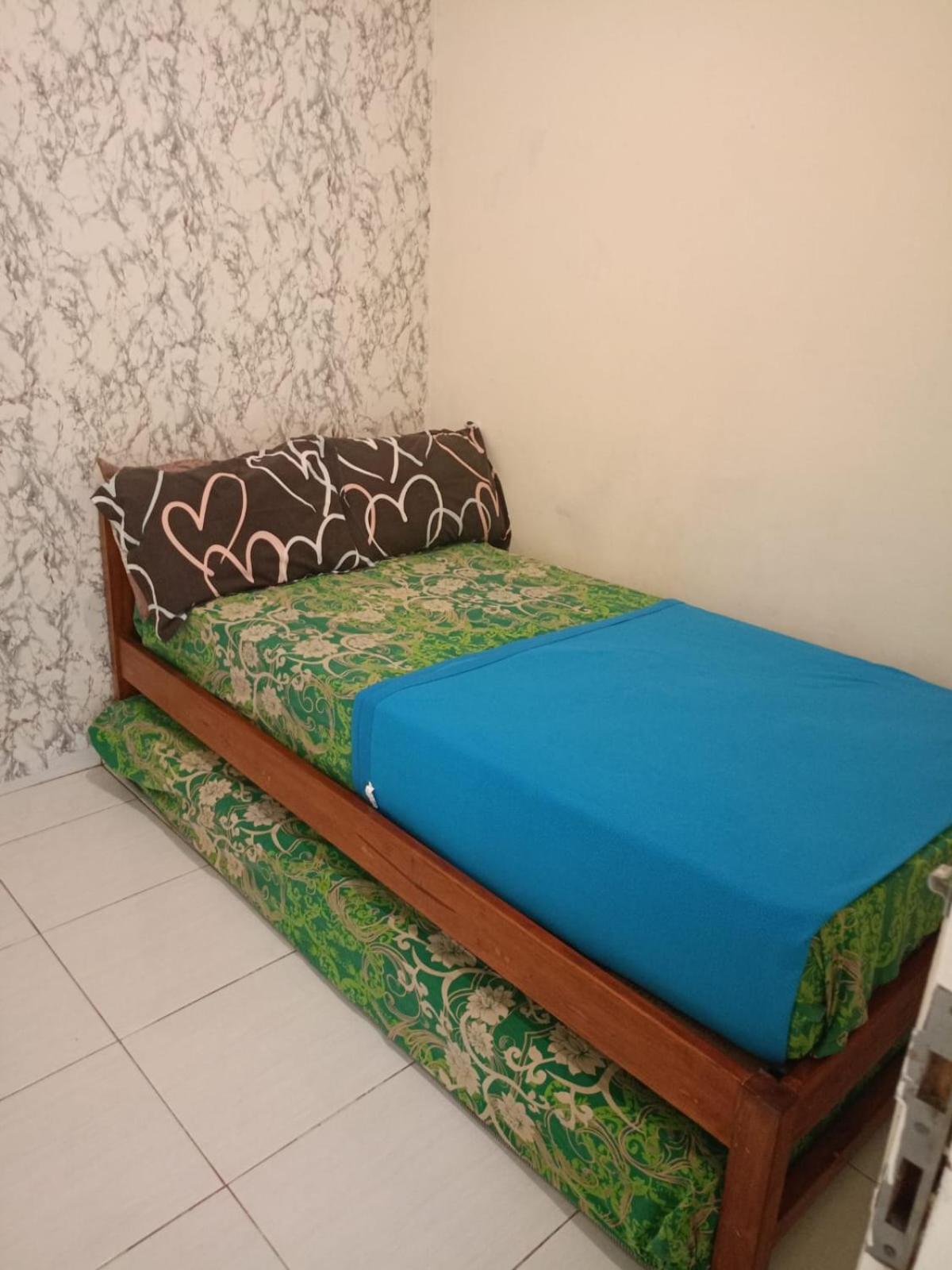 Okj Homestay Syariah Gondowulung 外观 照片